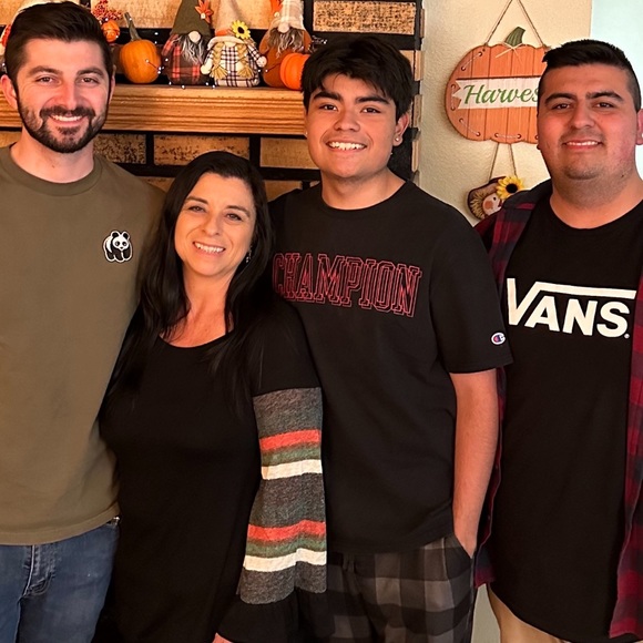 Meet your Posher, Kathy - Picture 11 of 16